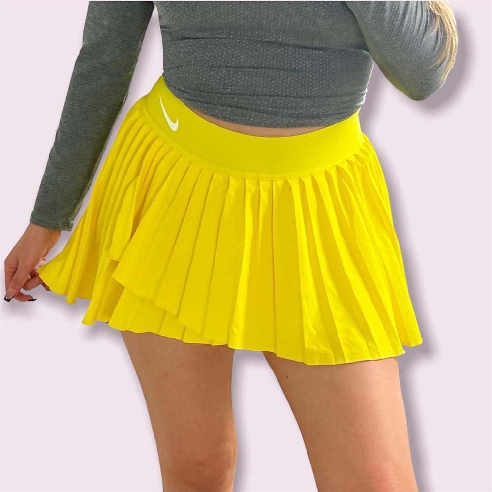 nike asymmetrical skirt / skort